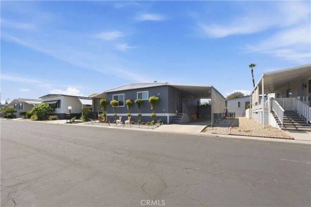 9391 California Ave 113, Riverside, CA 92503