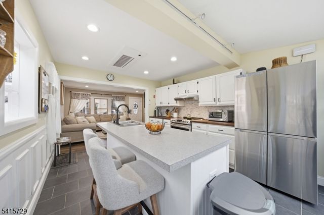 18 Erie Ave, Rockaway Twp., NJ 07866