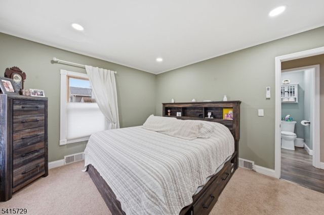 18 Erie Ave, Rockaway Twp., NJ 07866