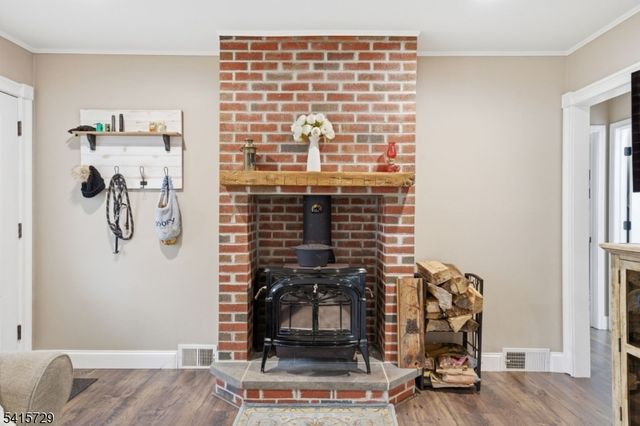 18 Erie Ave, Rockaway Twp., NJ 07866