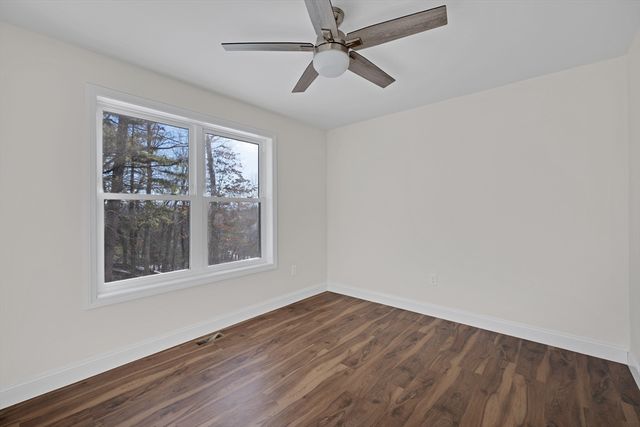132 Kibbe Rd, East Longmeadow, MA 01028