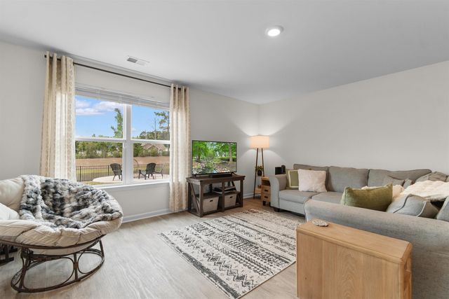 179 Pine Forest Dr., Conway, SC 29526