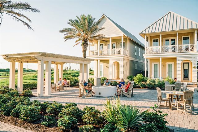 106 Sea Whip Lane, Port Aransas, TX 78373