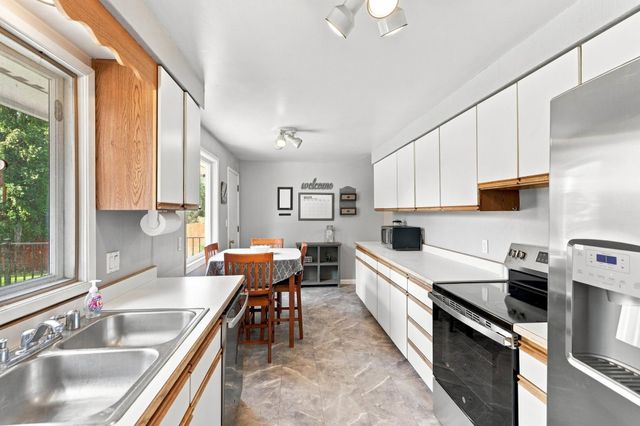 10510 E Desmet Ave, Spokane Valley, WA 99206