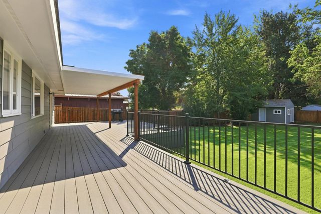 10510 E Desmet Ave, Spokane Valley, WA 99206