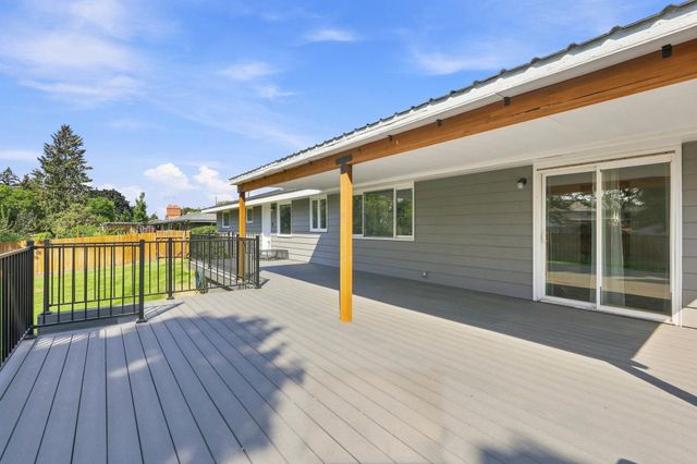 10510 E Desmet Ave, Spokane Valley, WA 99206