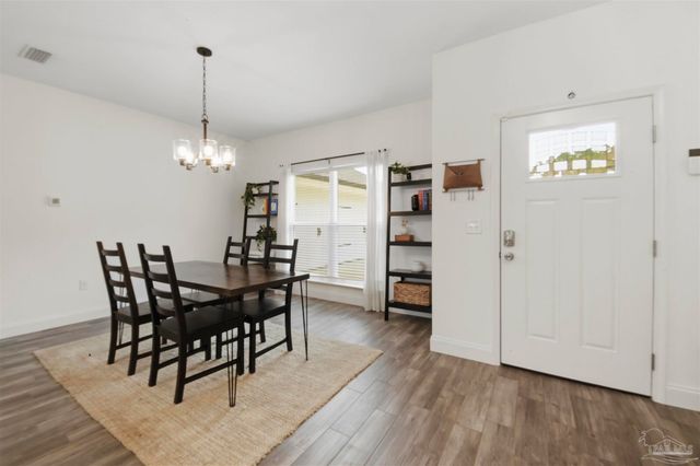 400 Scooter Cv, Crestview, FL 32539