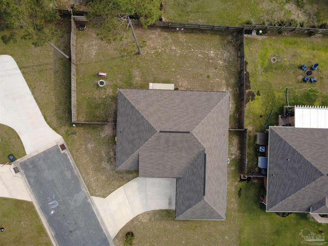 400 Scooter Cv, Crestview, FL 32539
