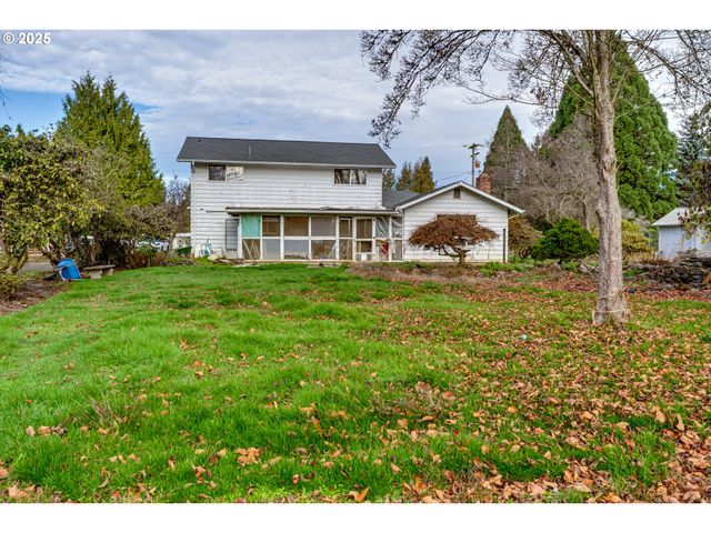 27194 HUEY Ln, Eugene, OR 97402