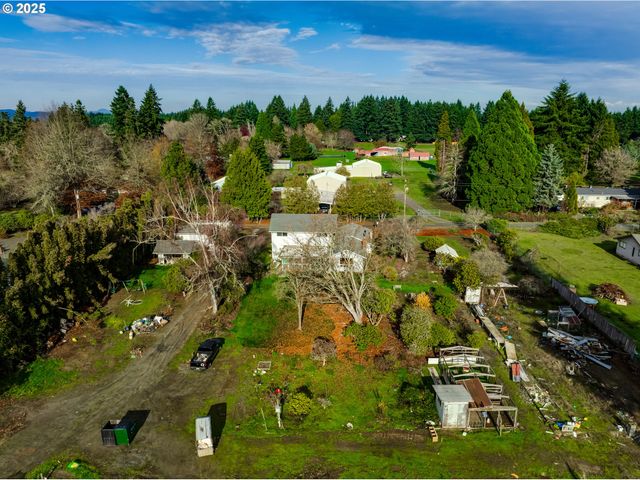 27194 HUEY Ln, Eugene, OR 97402