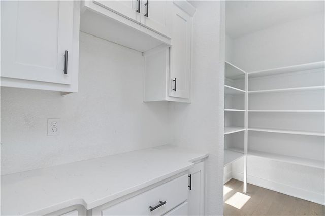 23819 W 59th Terrace, Shawnee, KS 66226