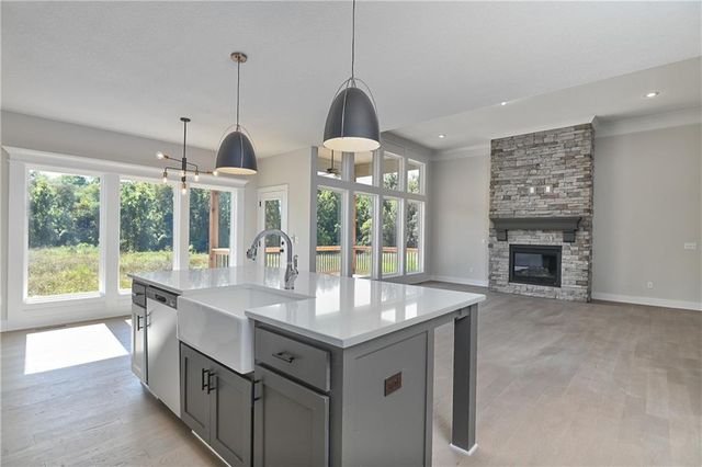 23819 W 59th Terrace, Shawnee, KS 66226