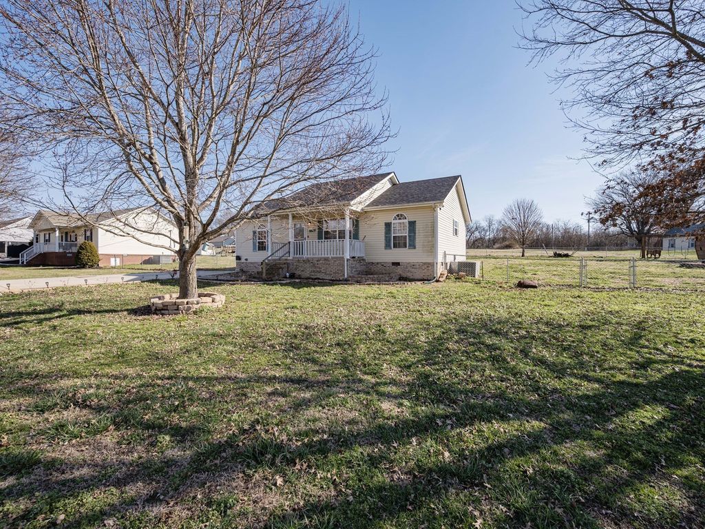 245 Miriah Drive, Mcminnville, TN 37110