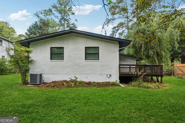 2010 Glenroy Drive SE, Smyrna, GA 30080