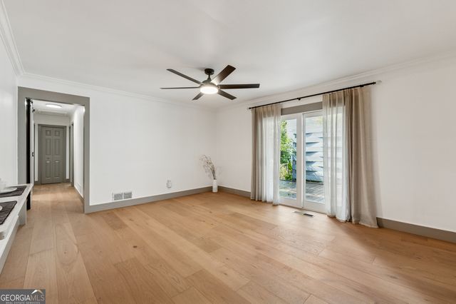 2010 Glenroy Drive SE, Smyrna, GA 30080