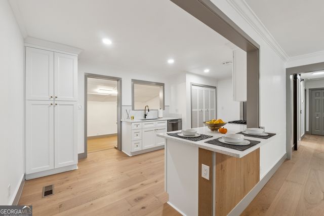 2010 Glenroy Drive SE, Smyrna, GA 30080