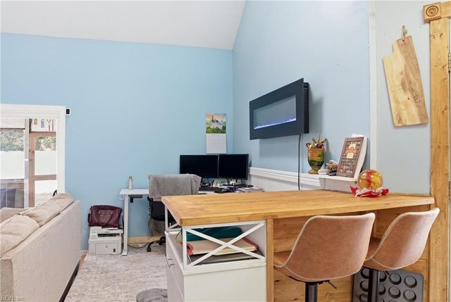 3805 Tiffany LN, Virginia Beach, VA 23456