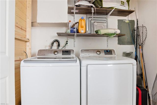 3805 Tiffany LN, Virginia Beach, VA 23456