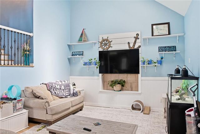 3805 Tiffany LN, Virginia Beach, VA 23456