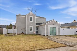 3805 Tiffany LN, Virginia Beach, VA 23456