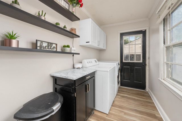 218 N knight, Wichita, KS 67203