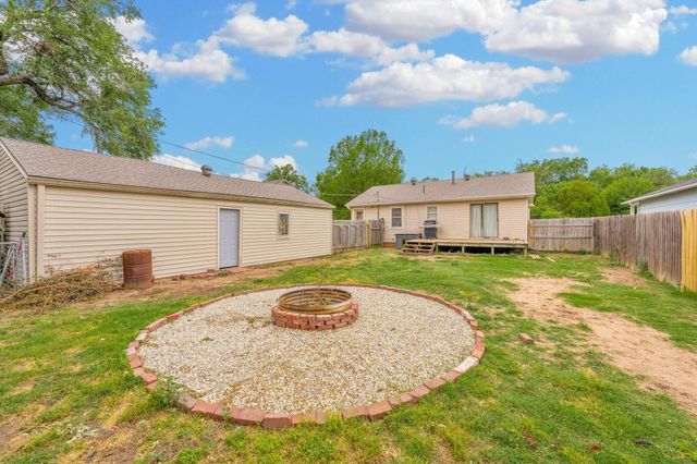 218 N knight, Wichita, KS 67203