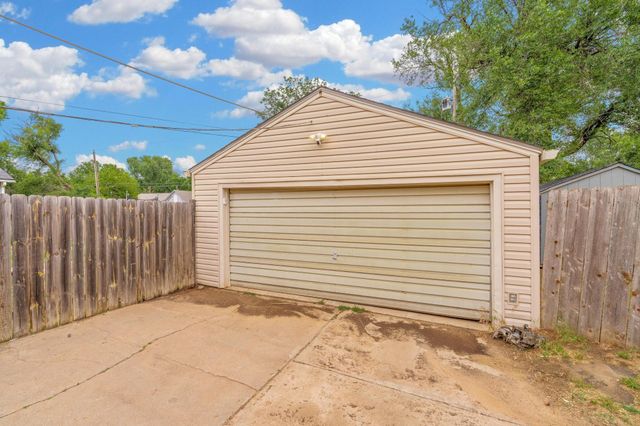 218 N knight, Wichita, KS 67203