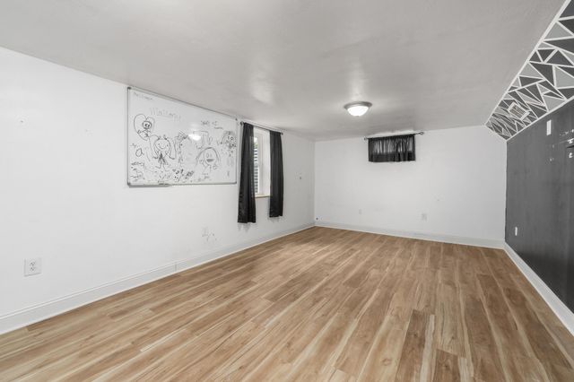 218 N knight, Wichita, KS 67203