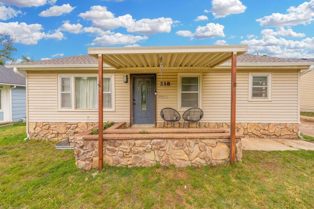 218 N knight, Wichita, KS 67203