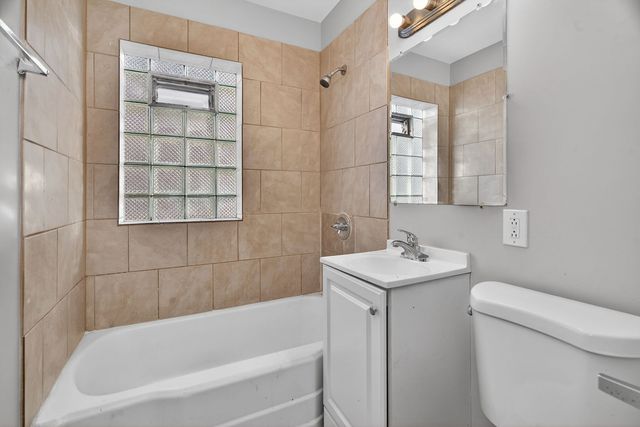 27 164th Place, Calumet City, IL 60409