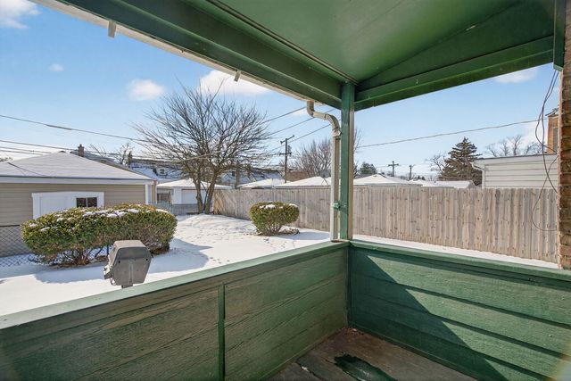 27 164th Place, Calumet City, IL 60409