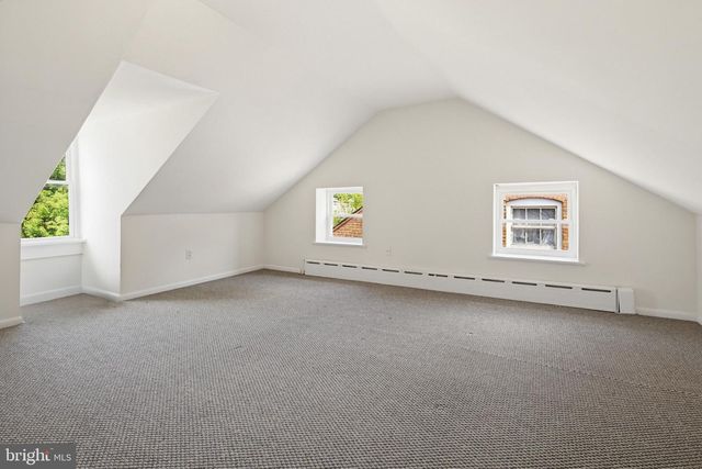 556 W ORANGE ST, Lancaster, PA 17603