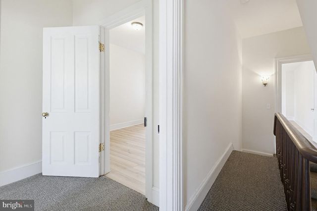 556 W ORANGE ST, Lancaster, PA 17603