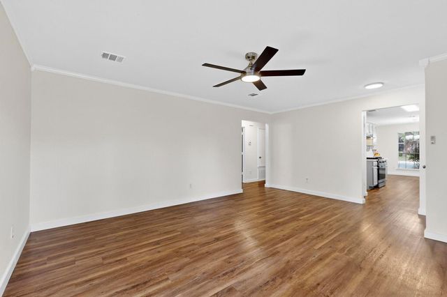 11317 Pardoners Tale LN, Austin, TX 78748