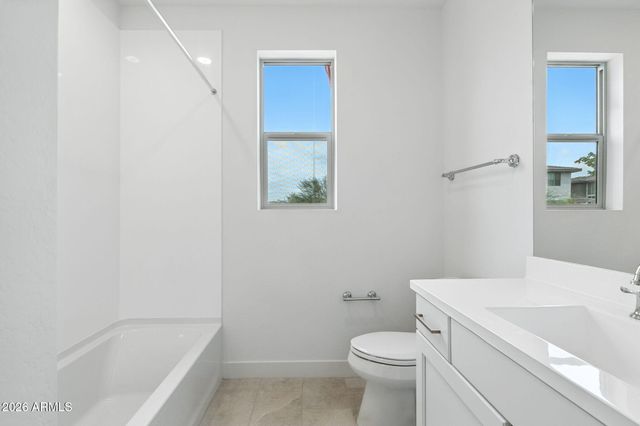 2121 W SONORAN DESERT Drive 67, Phoenix, AZ 85085