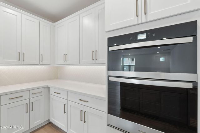 2121 W SONORAN DESERT Drive 67, Phoenix, AZ 85085