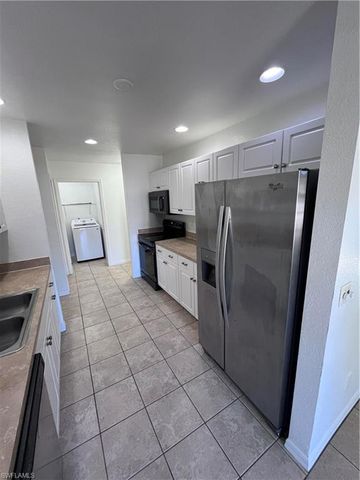 1066 Barnett ST E, Lehigh Acres, FL 33974