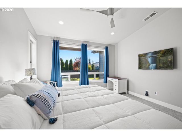 5842 Se PROVENCE St, Hillsboro, OR 97123
