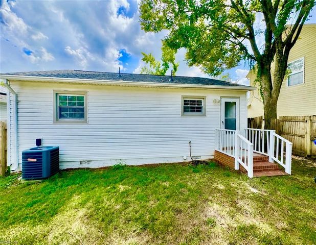 205 Gale AVE, Chesapeake, VA 23323