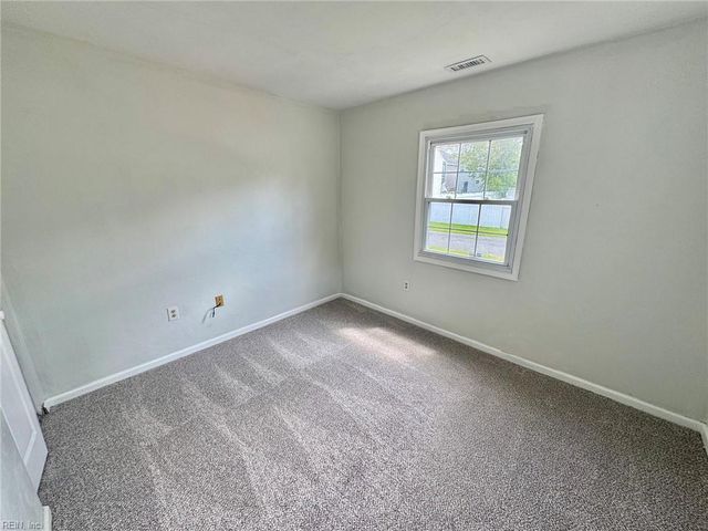 205 Gale AVE, Chesapeake, VA 23323