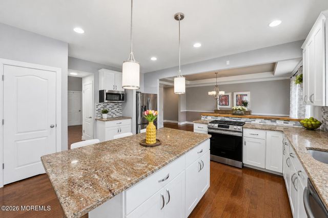 1 Prairie Lane, Bayville, NJ 08721