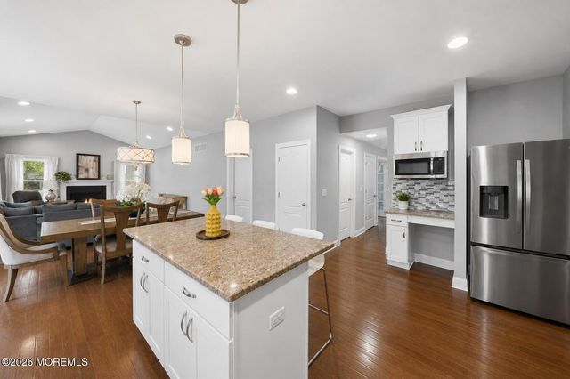 1 Prairie Lane, Bayville, NJ 08721