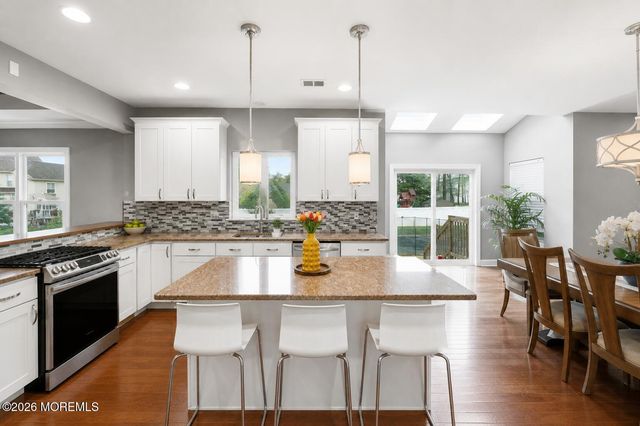 1 Prairie Lane, Bayville, NJ 08721