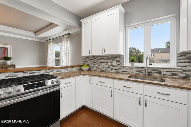 1 Prairie Lane, Bayville, NJ 08721