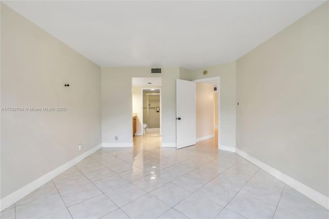 900 SW 125th Way 304R, Pembroke Pines, FL 33027