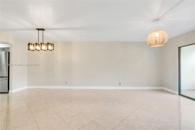 900 SW 125th Way 304R, Pembroke Pines, FL 33027