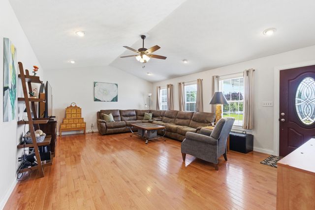 413 Talon Trail, London, KY 40744