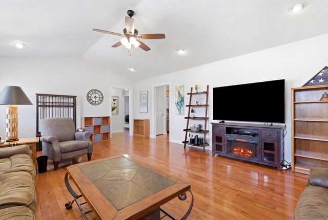 413 Talon Trail, London, KY 40744