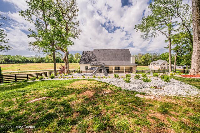 1724 Leyben Ct B, Bowling Green, KY 42103