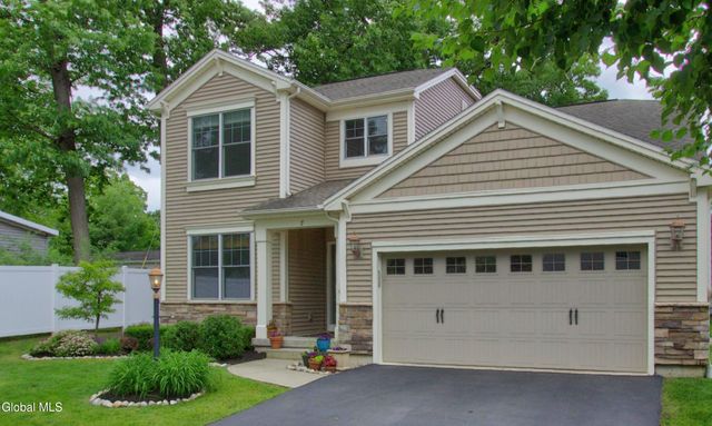 7 McKenzie Way, Saratoga Springs, NY 12866